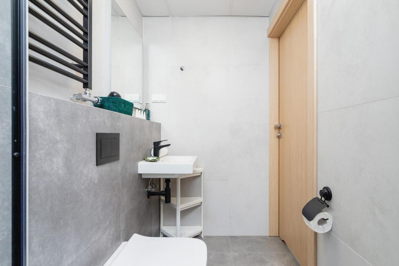 Cozy Studio Apartments Kraków by Renters Exterior foto